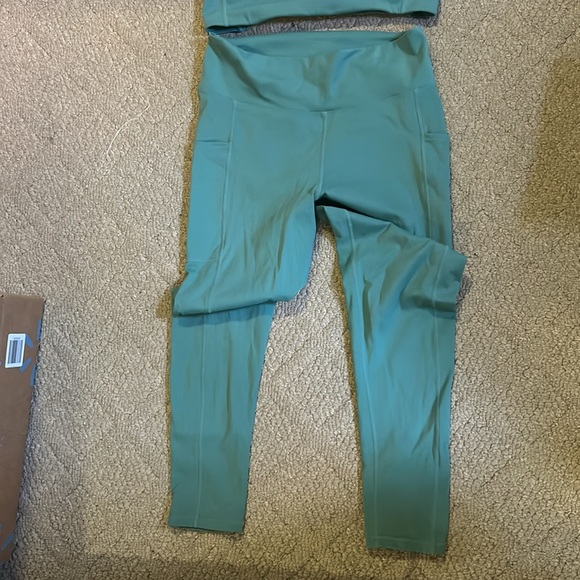 mono b matching pants and bra top - Picture 3 of 8